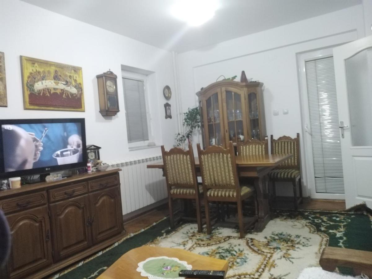 Kraljevski Apartman Kraljevo Eksteriør billede